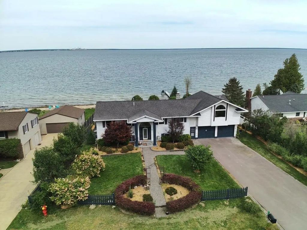 2125 N Partridge Point Road, Alpena