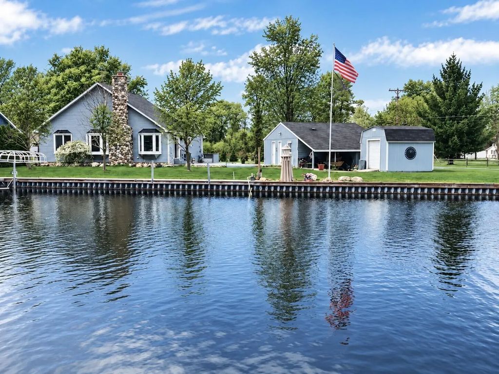103 Shawnee Trail, Prudenville