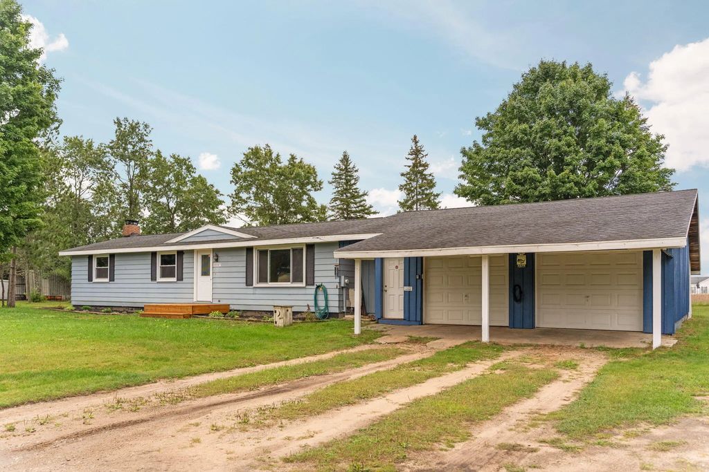 5731 Wellington Way, Grayling