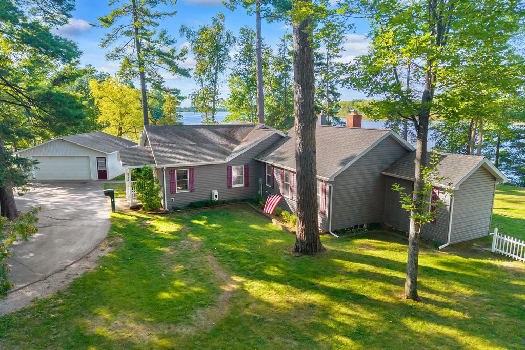 5425 Long Rapids Road, Alpena