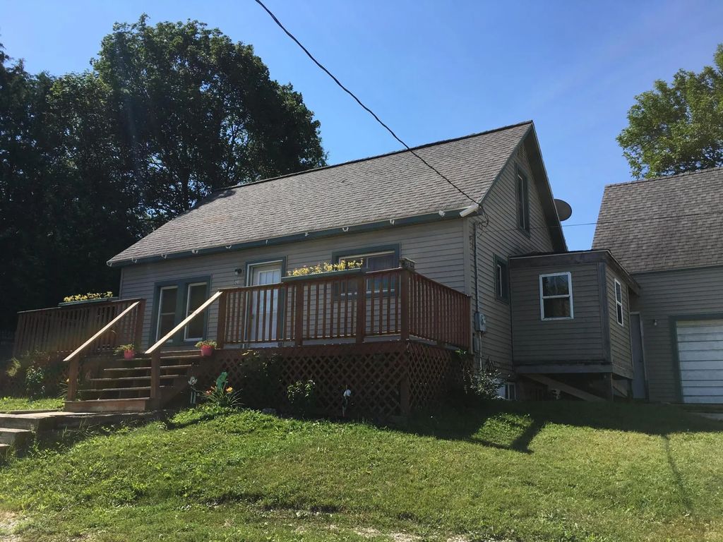490 N Marley Street, St. Ignace