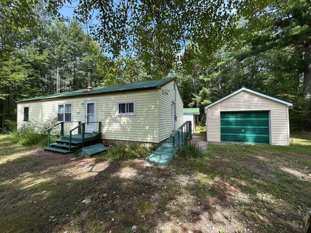 2544 Park Road, Luzerne