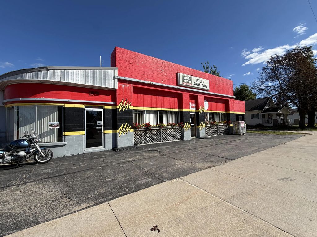 10941 Michigan, Posen