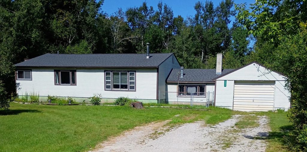 2066 Bradbury Road, Alpena
