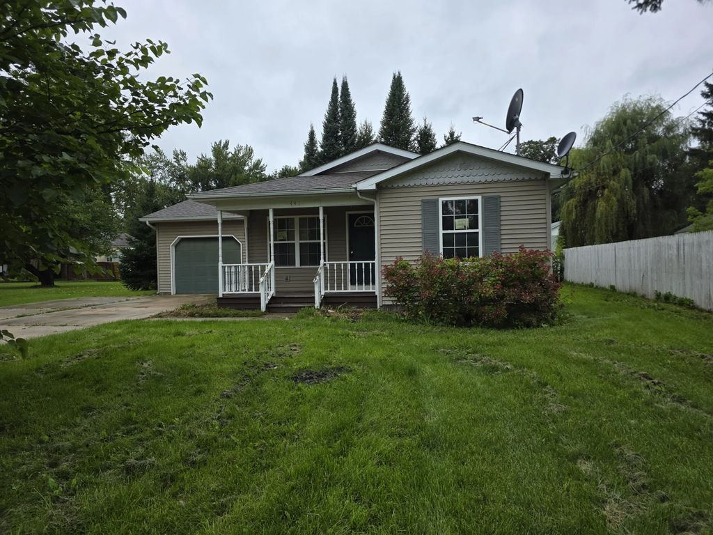 441 N Elizabeth Street, Hillman