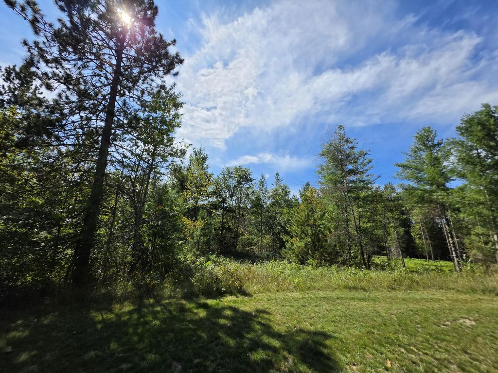 V/l 5 Ac Robin Hood Drive, Fairview