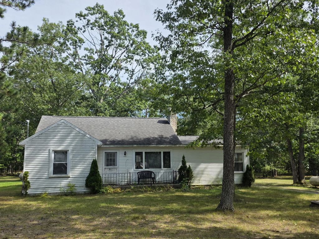 5558 Buck Road, Oscoda