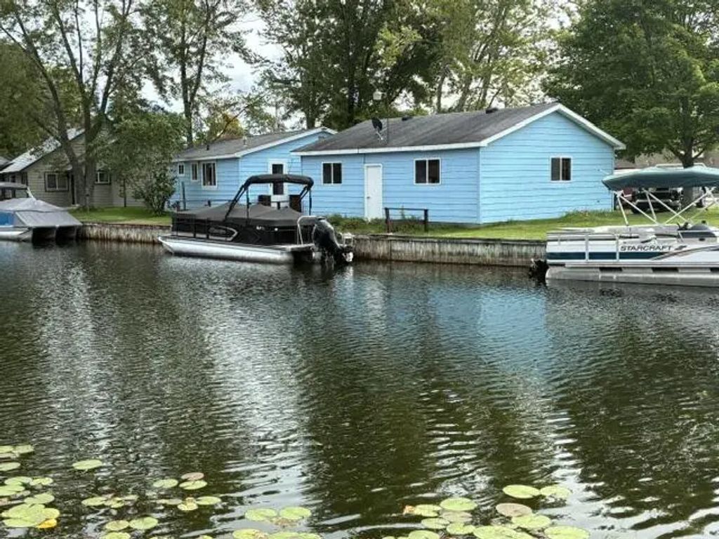 12742 E Houghton Lake Drive, Houghton Lake
