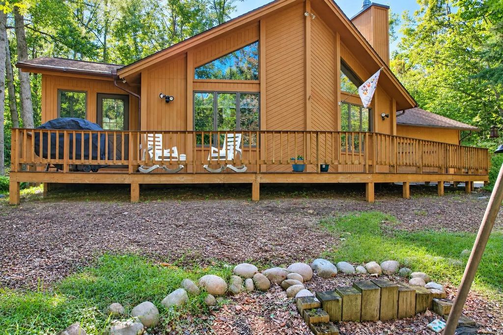 7068 Pheasant Run Road, Gaylord
