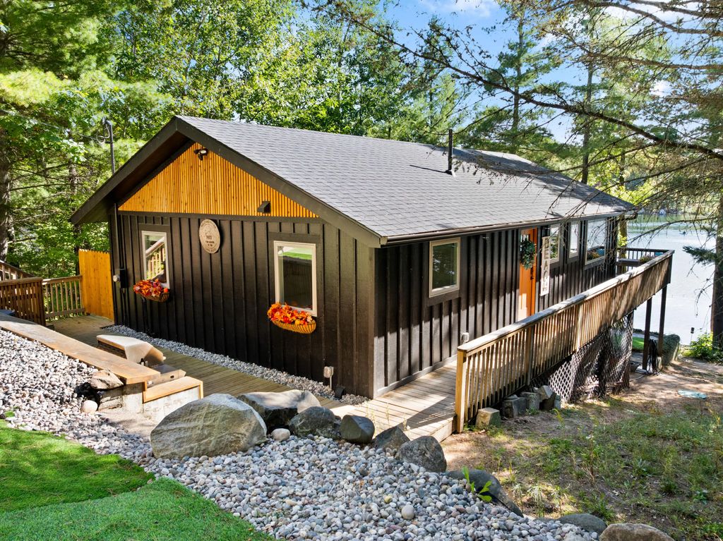 7607 Arrowroot Trail, Gaylord