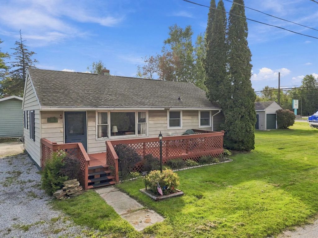 106 9th Street, Prudenville
