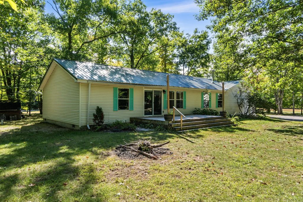 4201 Long Lake Road, Cheboygan