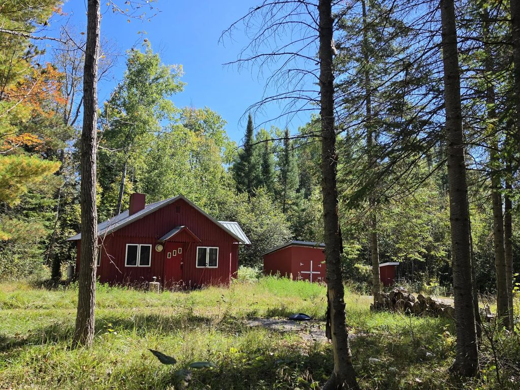 855 W Cherry Creek Road, Mio