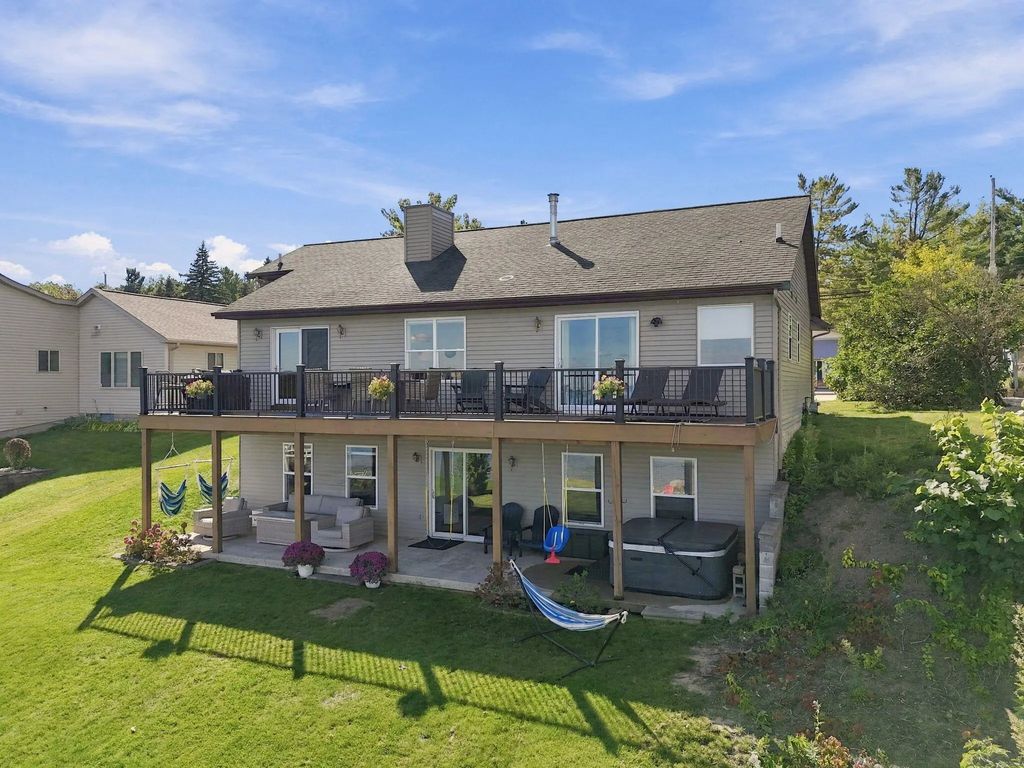 5400 W Houghton Lake Drive, Houghton Lake