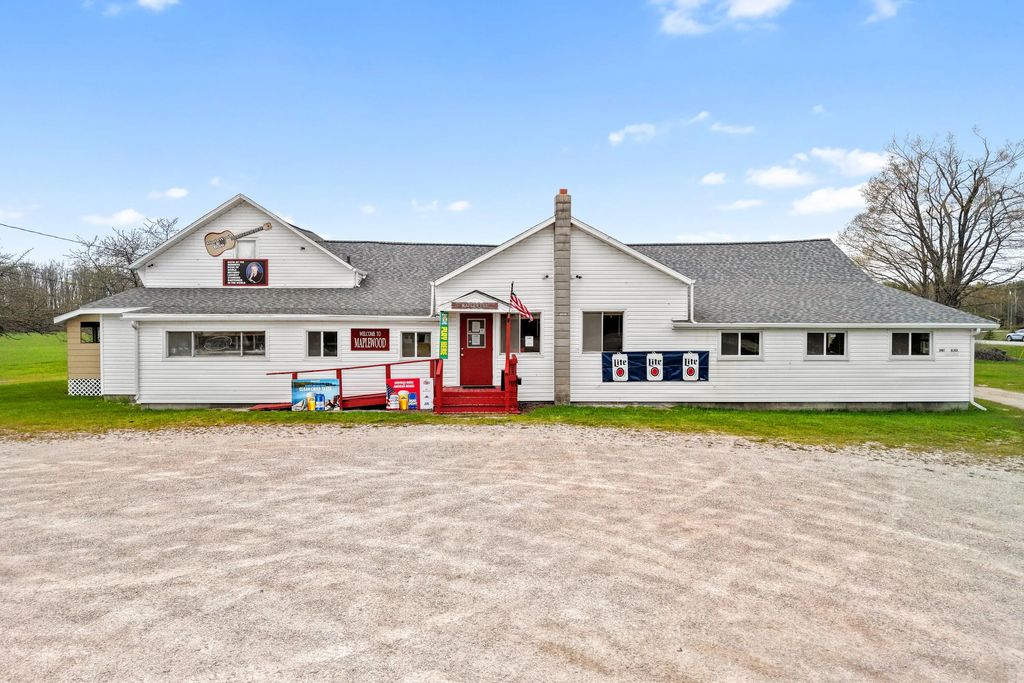 7930 French Road, Alpena