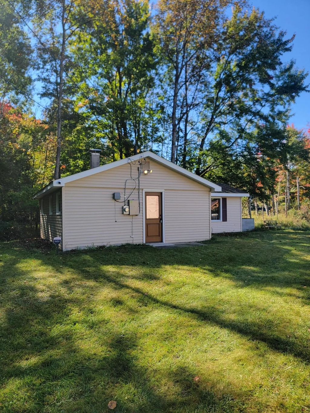 9457 Ester Drive, St. Helen