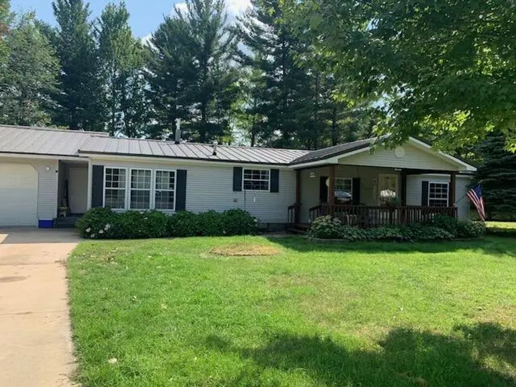 1364 Cedar Court, Kalkaska