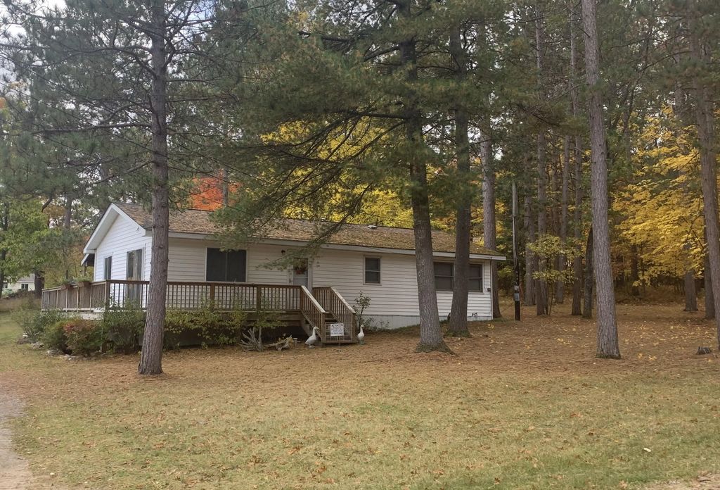 409 Hill Street, Mio