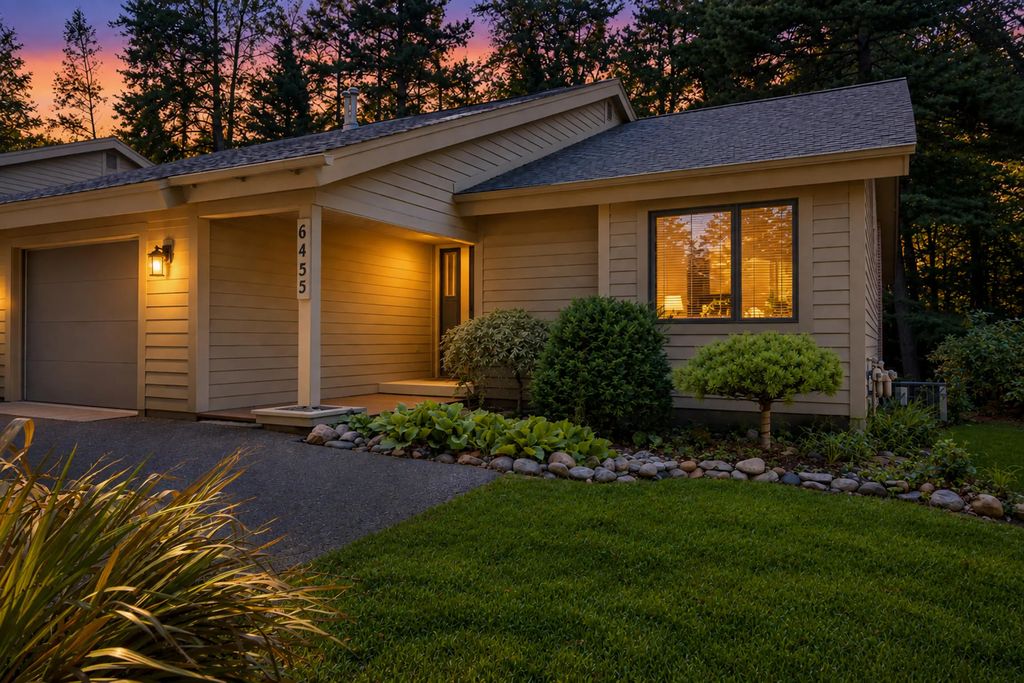 6455 Mission Ridge, Traverse City