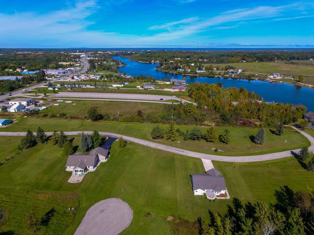 1140 Old Orchard Lane, Cheboygan