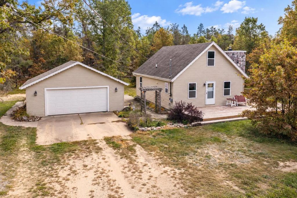 4735 Wilderness Trail, Grayling