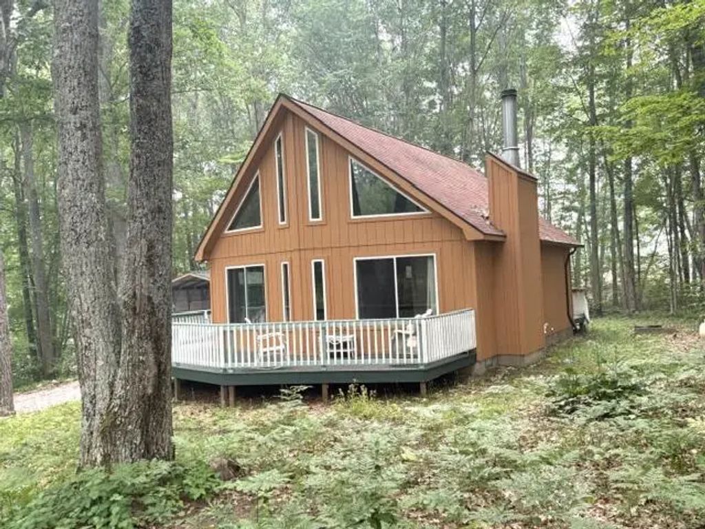 7808 Pautesa Drive, Roscommon