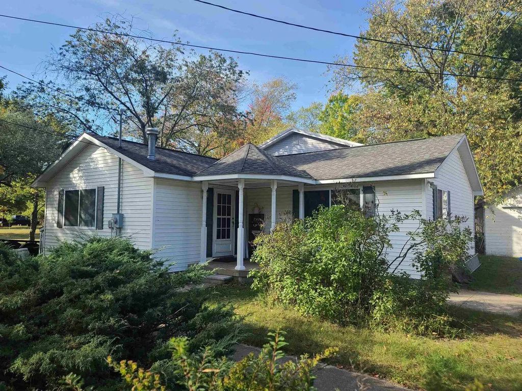 977 Kettle Lake Road Ne, Kalkaska