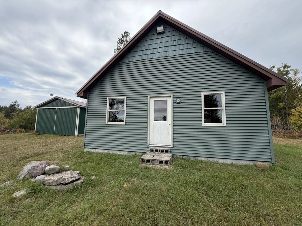23030 Bowden Trail, Hillman